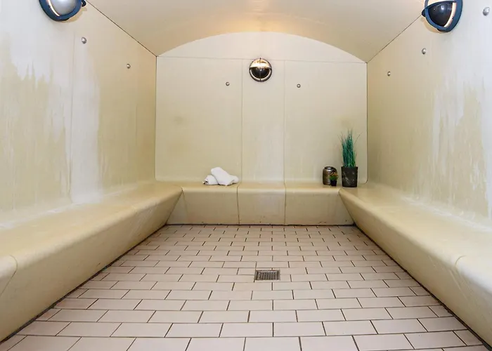 4 Person In Ringkøbing